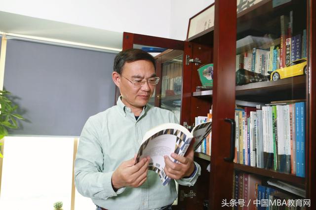 商学院之声｜中国MBA教育网专访深圳大学管理学院院长刘军教授